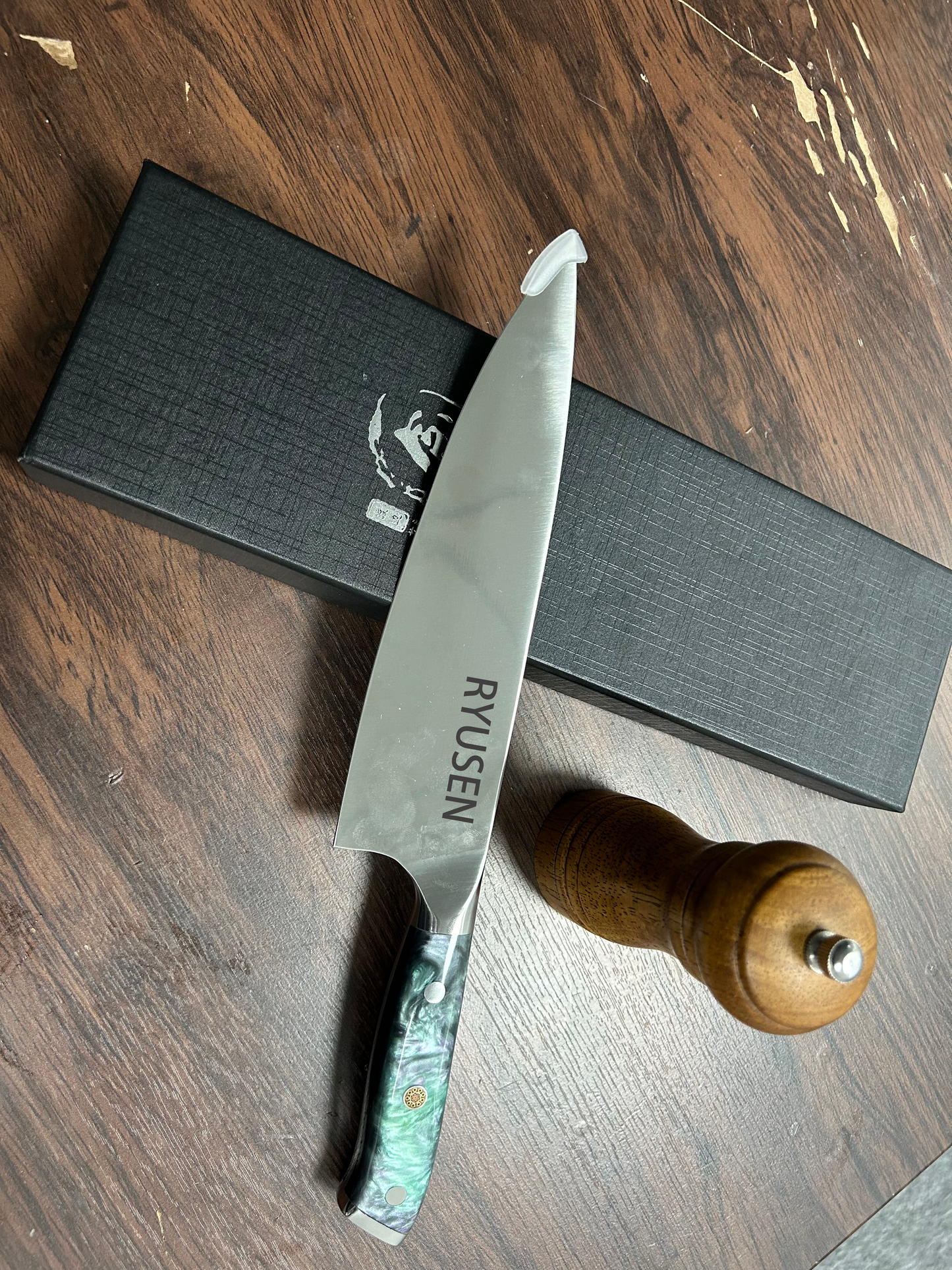 RYUSEN Chef Knife 8 Inch Professional Kitchen Knives l Japanese Chef's Knife Cooking Knife for Home Restaurant